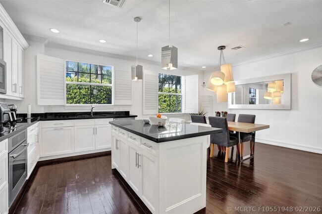 Building Photo - 381 E Cannery Row Cir