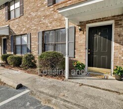 Building Photo - 6248 Lucille Dr