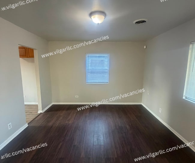 Building Photo - 712 Taney St