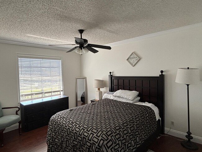 Building Photo - 1760 Shoreside Cir