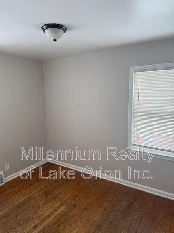 Building Photo - 14663 Jacob Ave