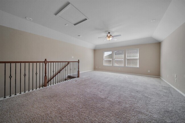 Building Photo - 25208 Forest Ledge Dr