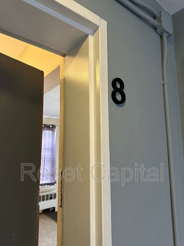 Building Photo - 36 Irving Ave