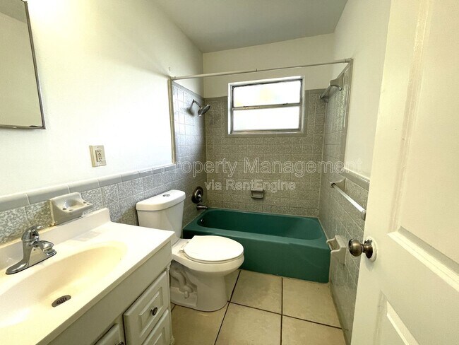 Building Photo - 623 Joel Blvd