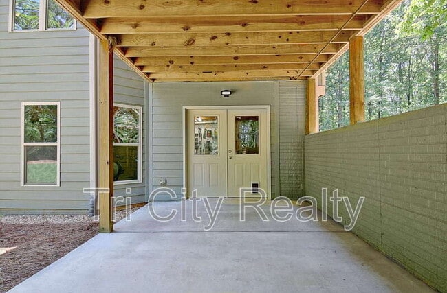 Building Photo - 175 Ridgeway Ct