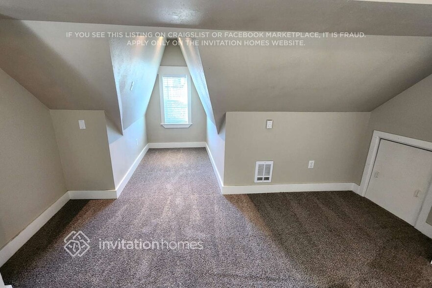 Building Photo - 1307 N Proctor St