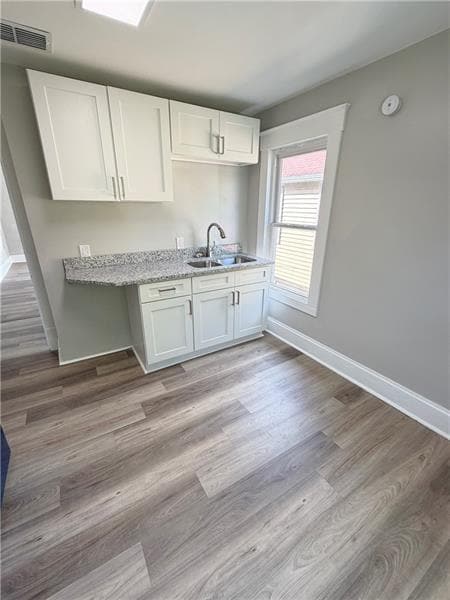 Building Photo - 422 Glen Ave