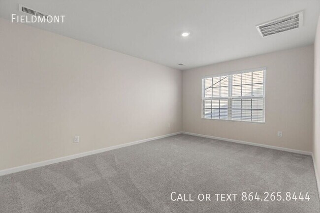 Building Photo - 211 Backstay Ln