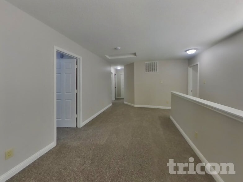 Building Photo - 1420 Alonzo Pl