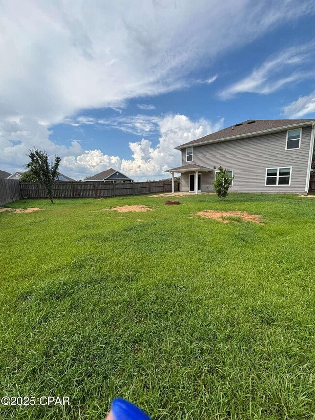 Building Photo - 500 Eagle Lake Wy