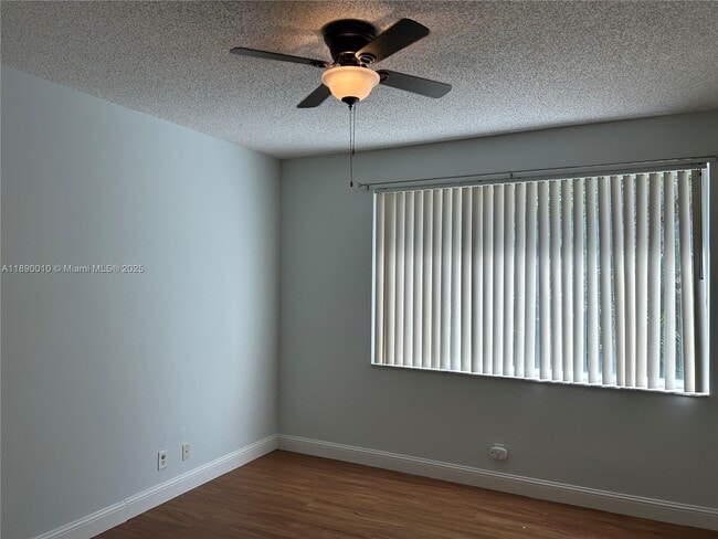 Building Photo - 11030 Tarpon Bay Ct
