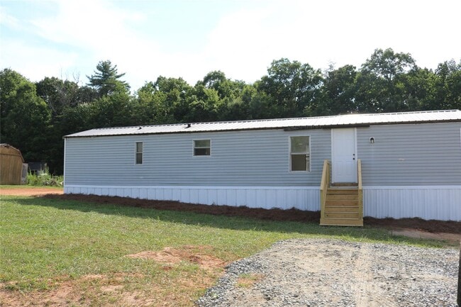 Building Photo - 121 Newfield Ct