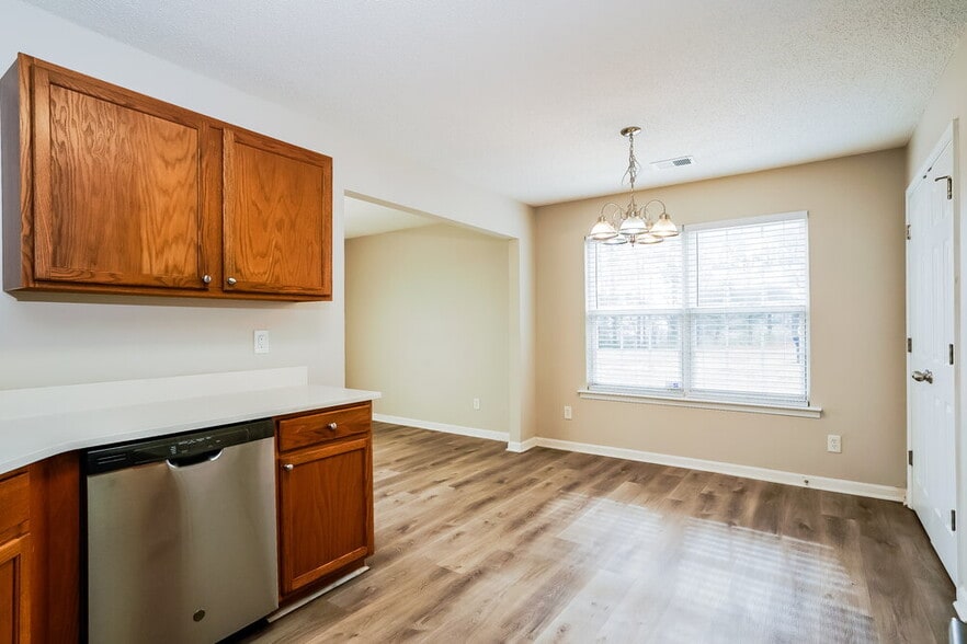 Building Photo - 5901 Roteny Court