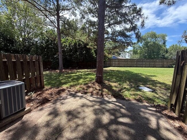 Building Photo - Gulf Breeze - Villa Woods - 2 bedroom, 1.5 bathroom