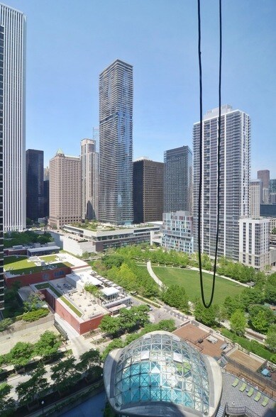 Building Photo - 400 E Randolph St