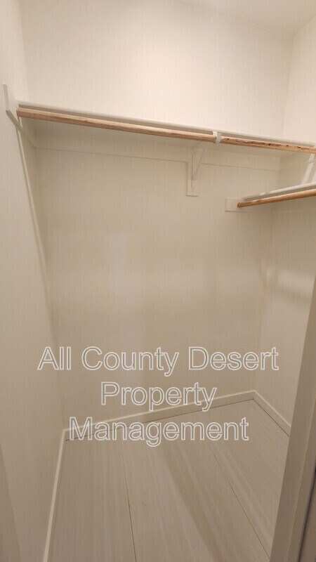 Building Photo - 44801 Beringer Dr