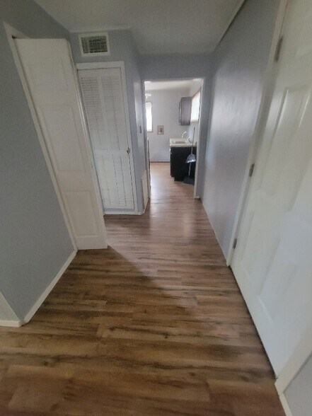 Building Photo - 1420 Fletcher St