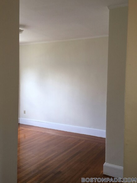 Building Photo - 163 Summer St