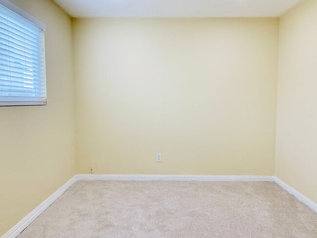 Building Photo - 5277 Mt Ararat Dr