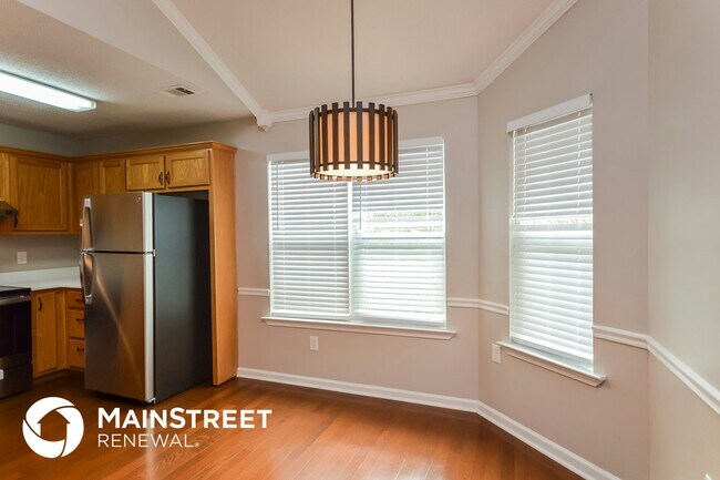 Building Photo - 1420 Saddlebrook Ct