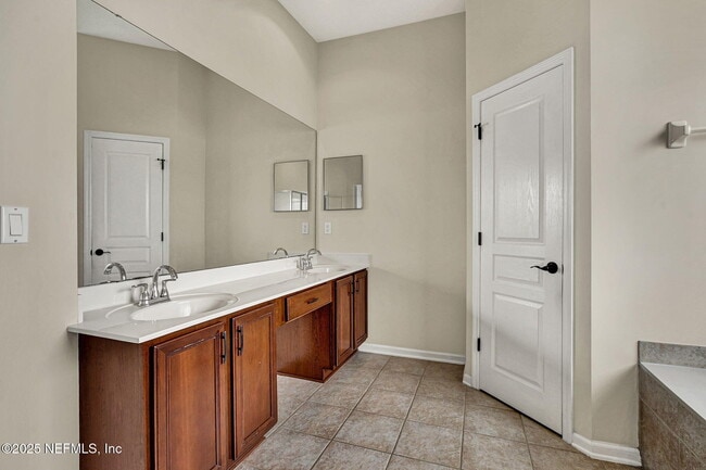 Building Photo - 7963 Mt Ranier Dr