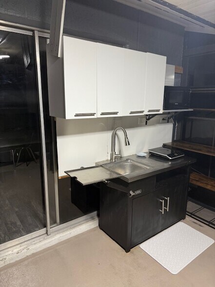 Building Photo - 4744 Gardenbrook Ln