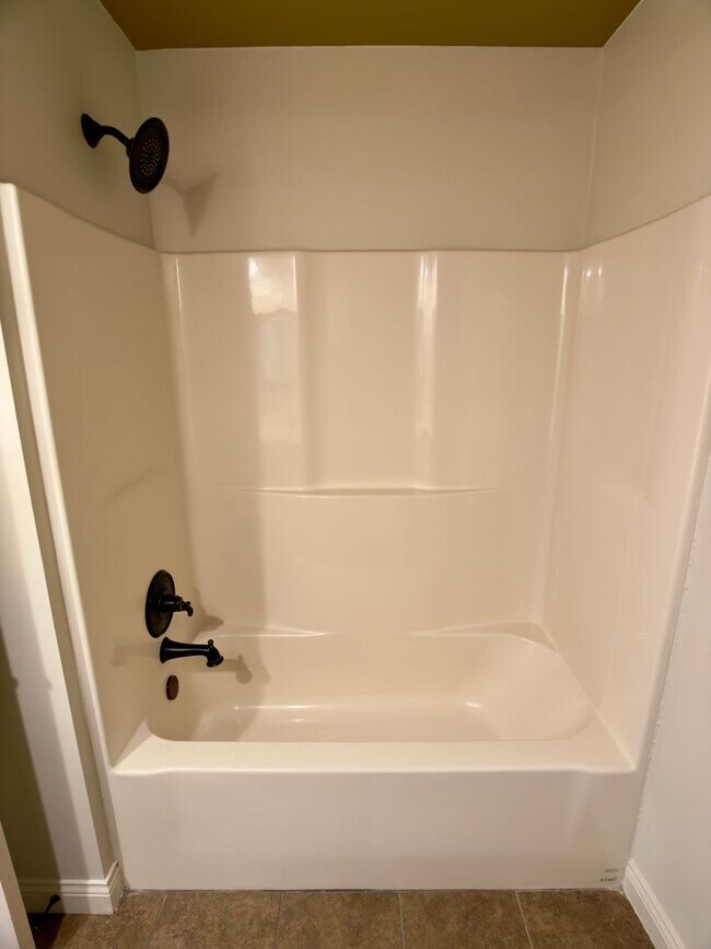 Building Photo - 6023 Beaver Run Ln