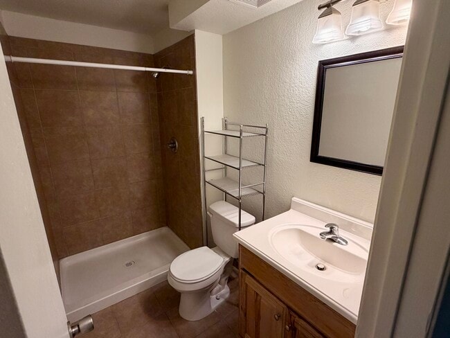 Building Photo - 5731 W.92nd Ave # 114