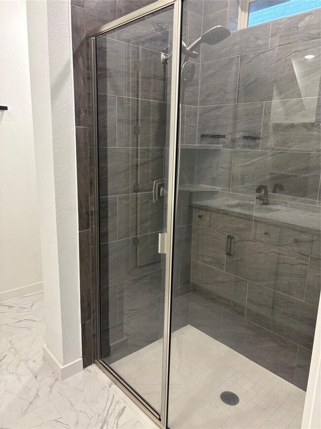 Building Photo - 200 Dycus Bnd