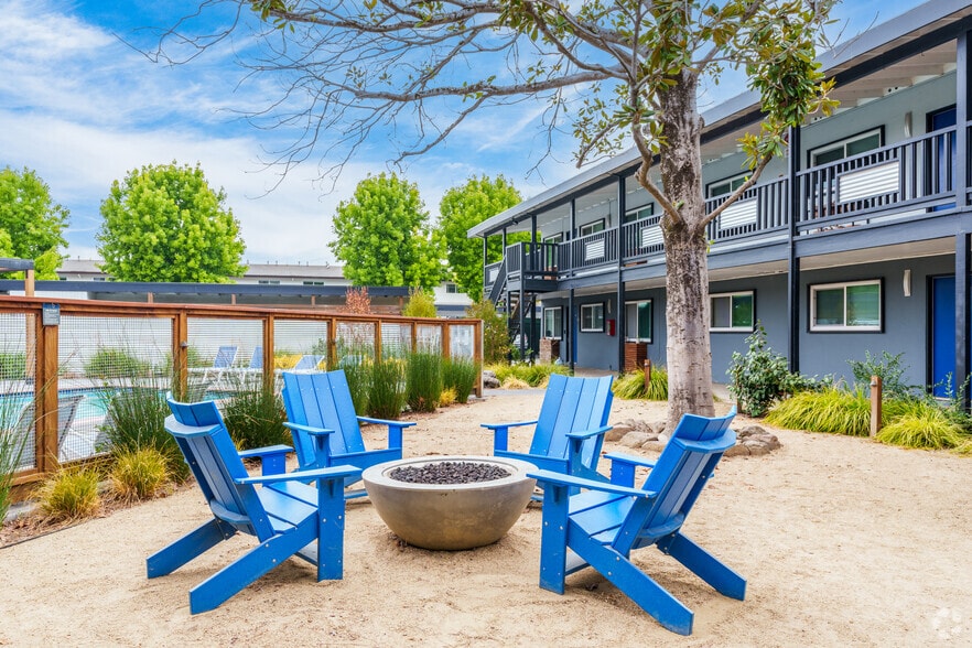 Primary Photo - Brio Apartments