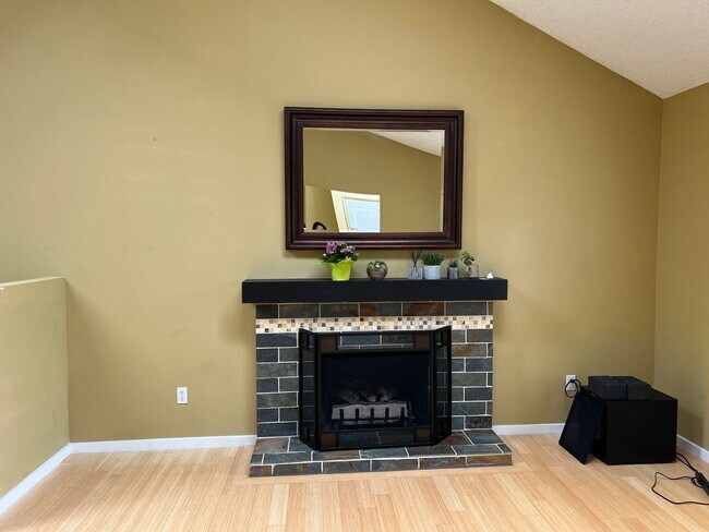 Building Photo - South Cove Commons Gem – Private Beach Acc...