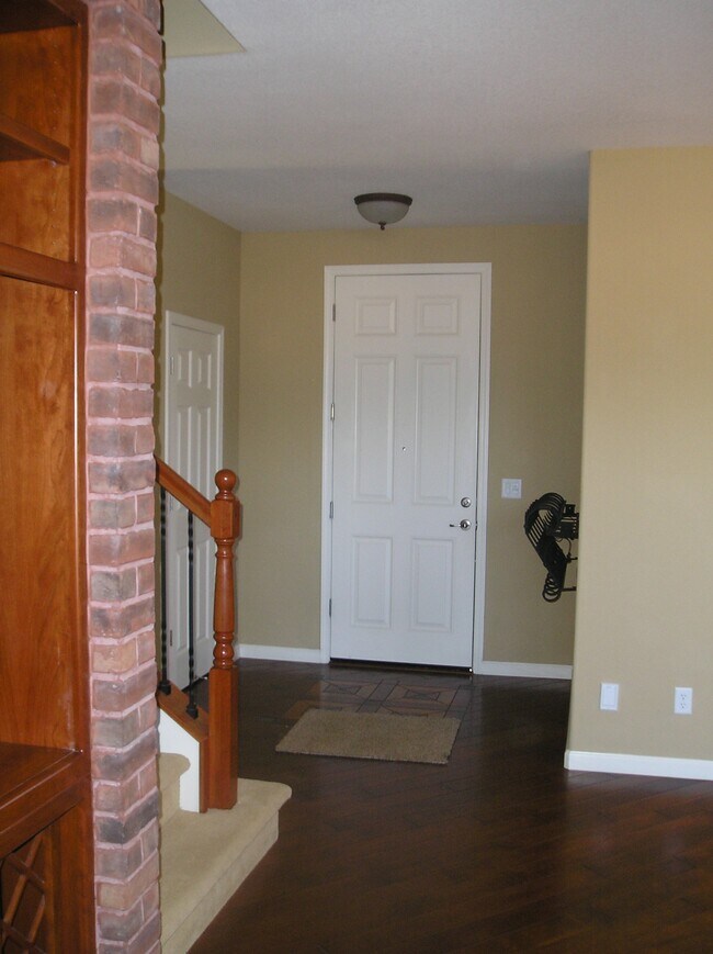 Building Photo - 67 E St