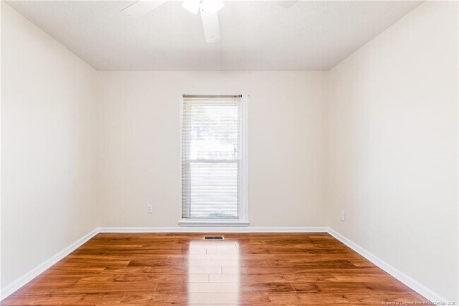 Building Photo - 6837 Woodmark Dr