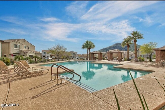 Building Photo - 26649 N Babbling Brook Dr