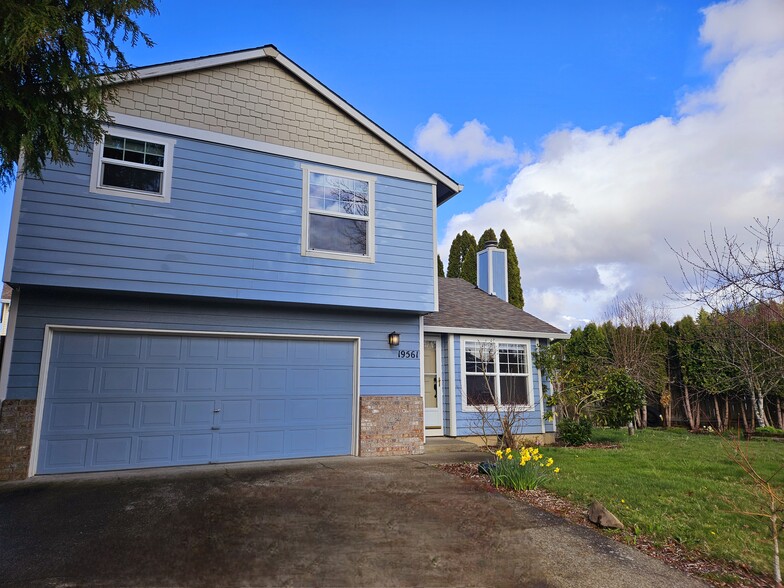 Front of House - 19561 SW Limestone Ct