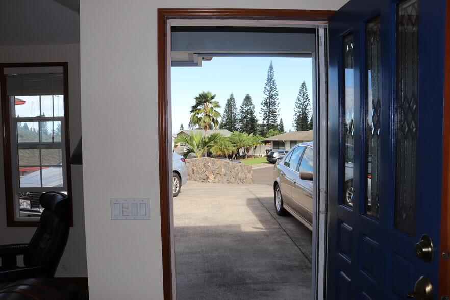 Building Photo - 2886 Ualani Street