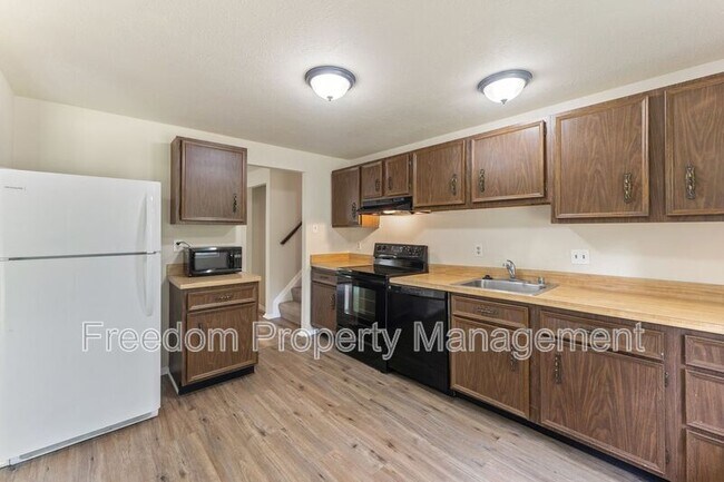 Building Photo - 2516 Tabor Ct