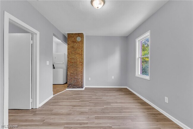 Building Photo - 1873 W 47th St