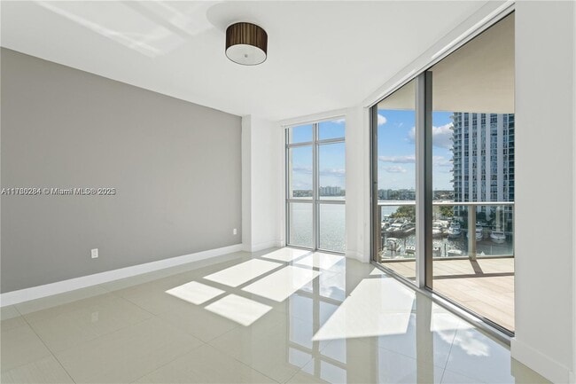 Building Photo - 17301 Biscayne Blvd