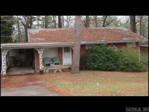 Building Photo - 9 Bellemeade Dr