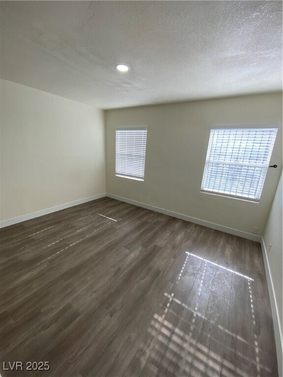 Building Photo - 1711 Santa Paula Dr