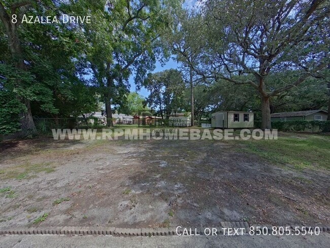 Building Photo - 8 Azalea Dr