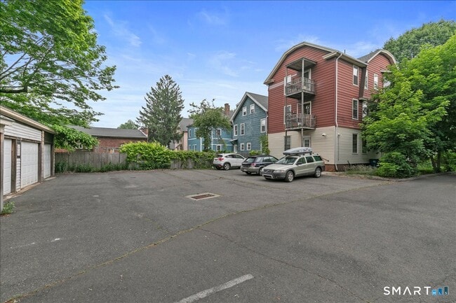 Building Photo - 106 Lawrence St