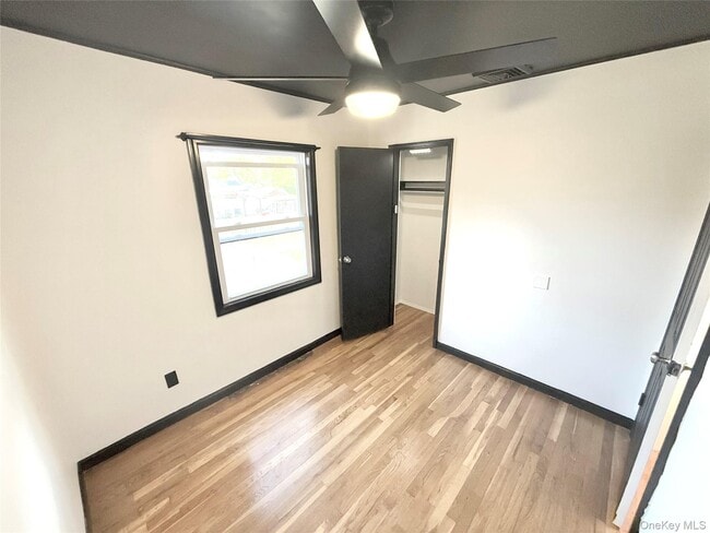 Building Photo - 1553 Potter Blvd