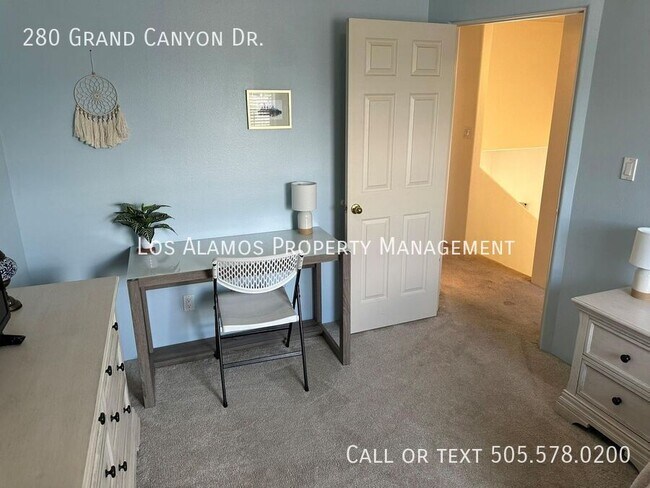 Building Photo - 280 Grand Canyon Dr