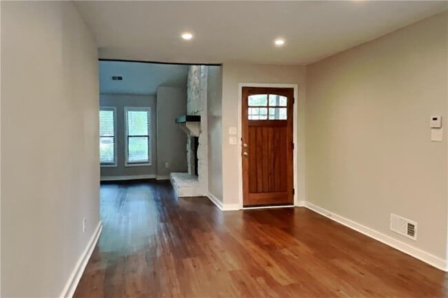 Building Photo - 2197 Oakrill Ct