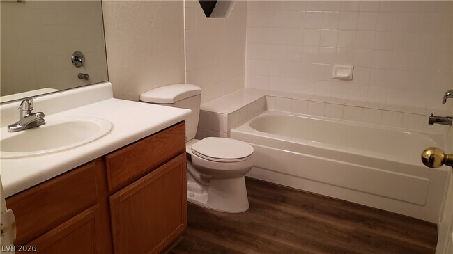 Building Photo - 5066 S Rainbow Blvd