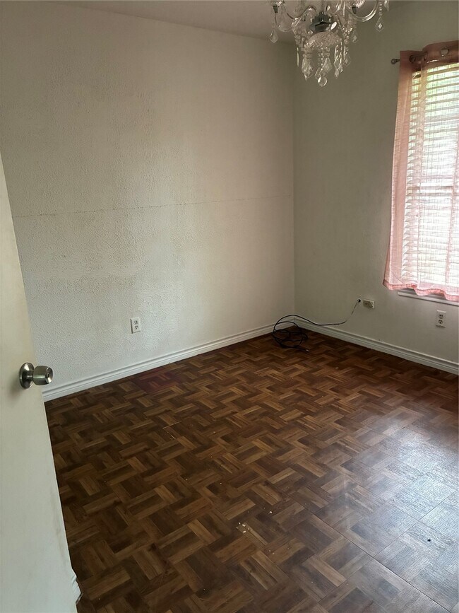 Building Photo - 47 Jackson Rd