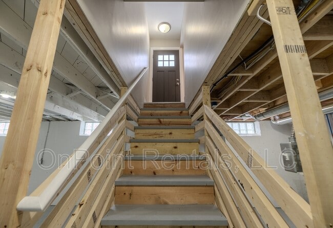 Building Photo - 12217 Columbia St