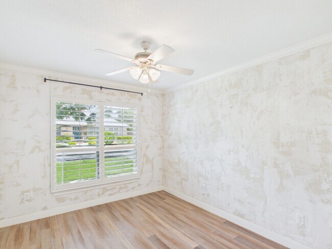 Building Photo - Modern Comfort: 3 Bed, 2 Bath with Garage & Large Pantry